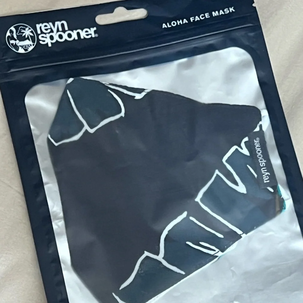 Reyn Aloha Face Masks (2)